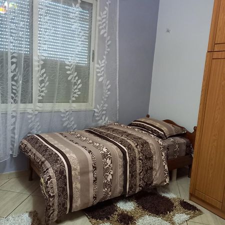 Flodril Appartment Дуррес Экстерьер фото