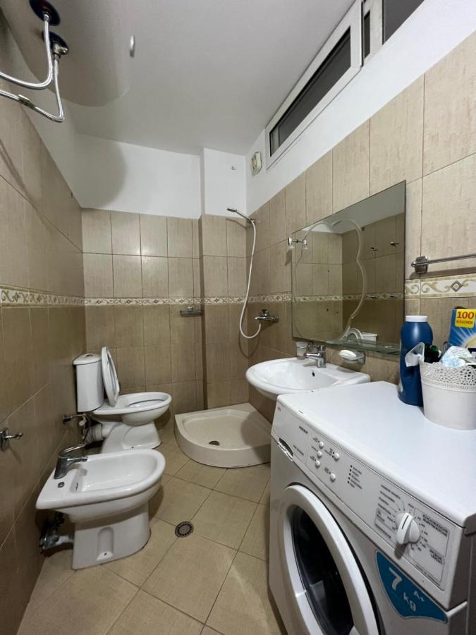 Flodril Appartment Дуррес Экстерьер фото