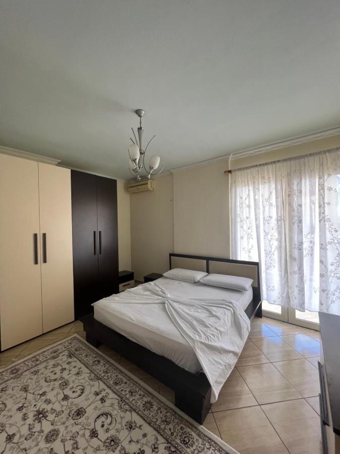 Flodril Appartment Дуррес Экстерьер фото